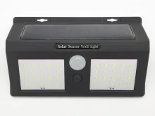 Вуличний ліхтар з датчиком руху та сонячною батареєю — автономне освітлення BL 1626B