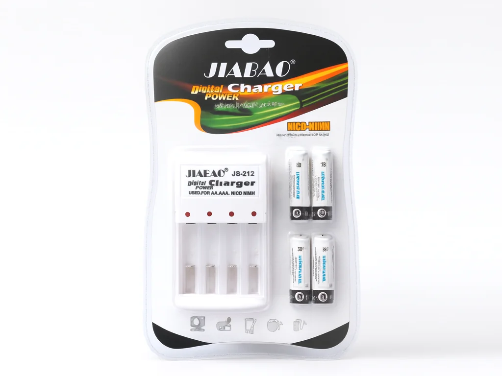 Зарядний пристрій JB-212 Зарядка з комплектом акумуляторів AA (4 шт.)