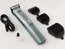 Аккумуляторная машинка для стрижки волос и бороды