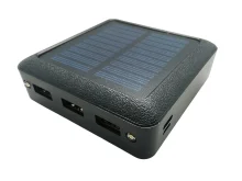 Повербанк 10000 мА·год із сонячною панеллю та ліхтариком — 3×USB, Type‑C і Micro‑USB
