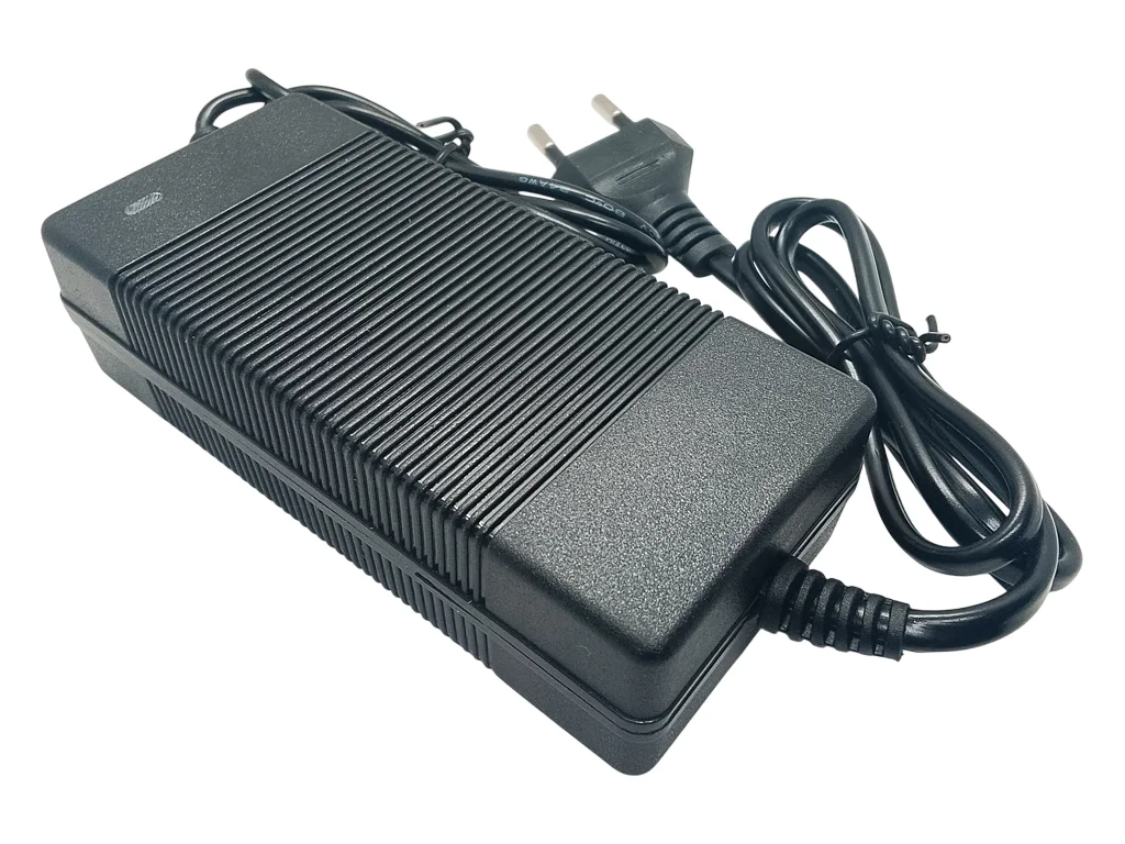 Зарядний пристрій 42V 2A для електросамоката