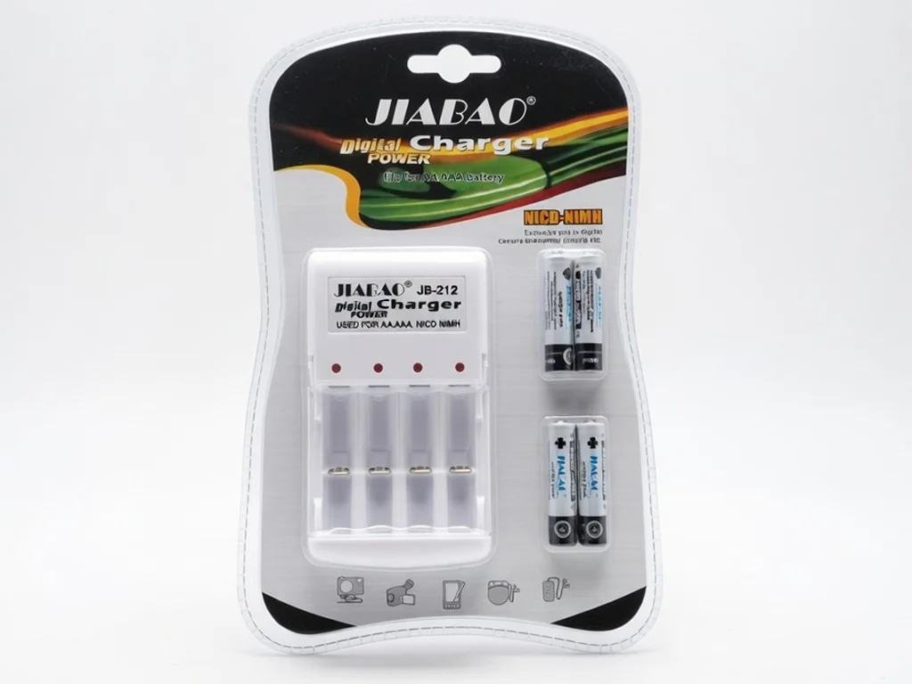 Зарядний пристрій JB-212. Зарядка з комплектом акумуляторів AAA (4 шт.)